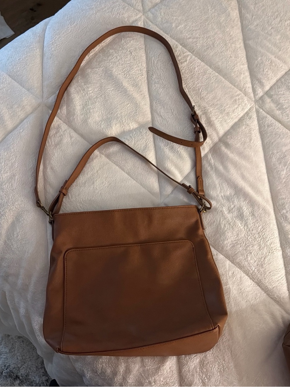 Classic Brown Leather Crossbody Bag - Timeless Everyday Style